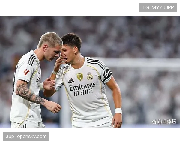 实时更新:罗德里戈伤退,迪亚斯替补登场 实时更新:罗德里戈伤退,迪亚斯替补登场